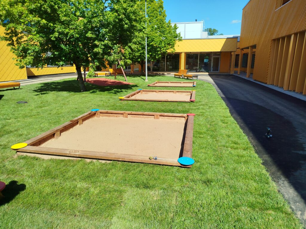 Liivakastide paigaldus Lasteaedadesse